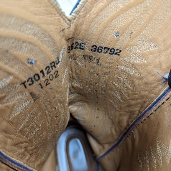 Lucchese 2000 Black Cherry Leather Cowboy Boots men's sz 8.5 2E Very Good Condit - Picture 10 of 12